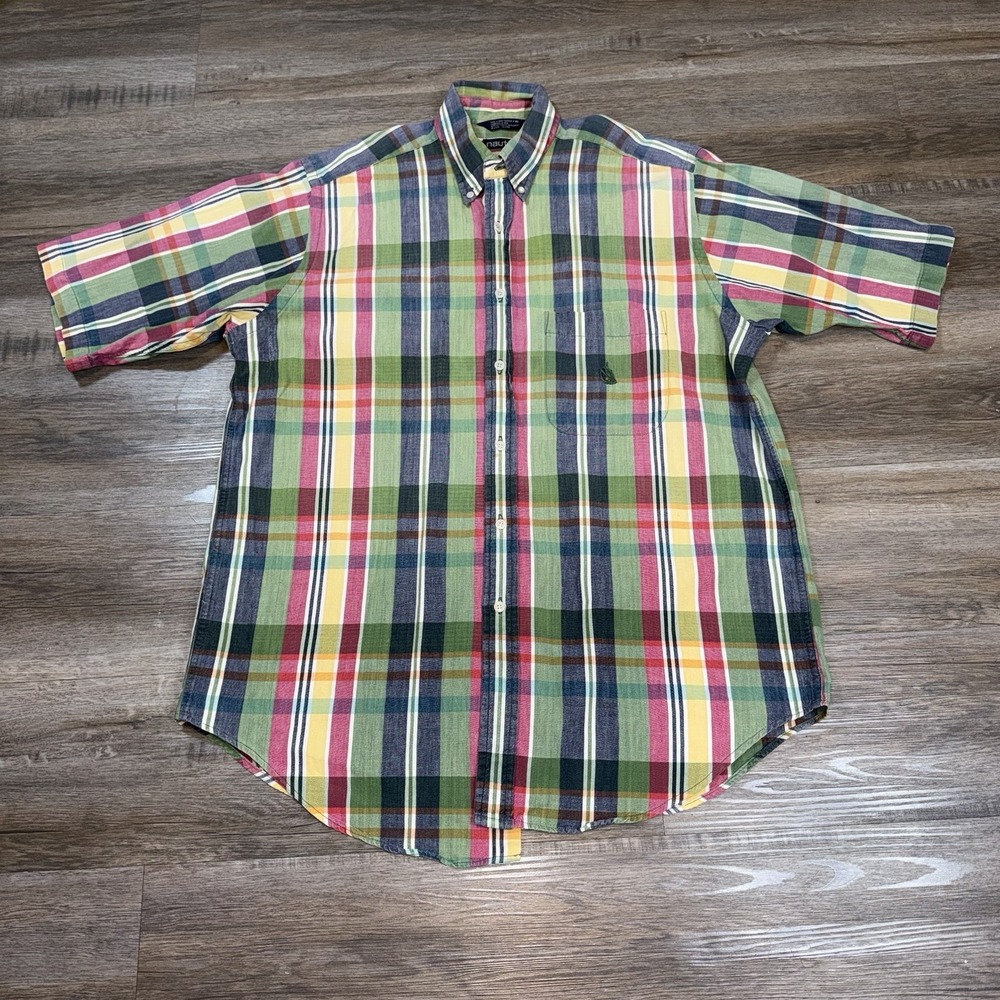 VTG Nautica Shirt Mens Large Short Sleeve Plaid Design Pocket Button Up Logo